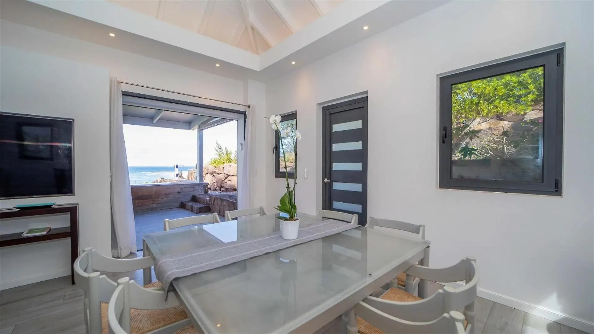 Romantic Holiday Rental Villa In St Barths Petit Cul-de-Sac Saint Barthelemy
